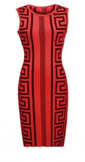 Červené geometrické šaty s atraktívnym vzorom